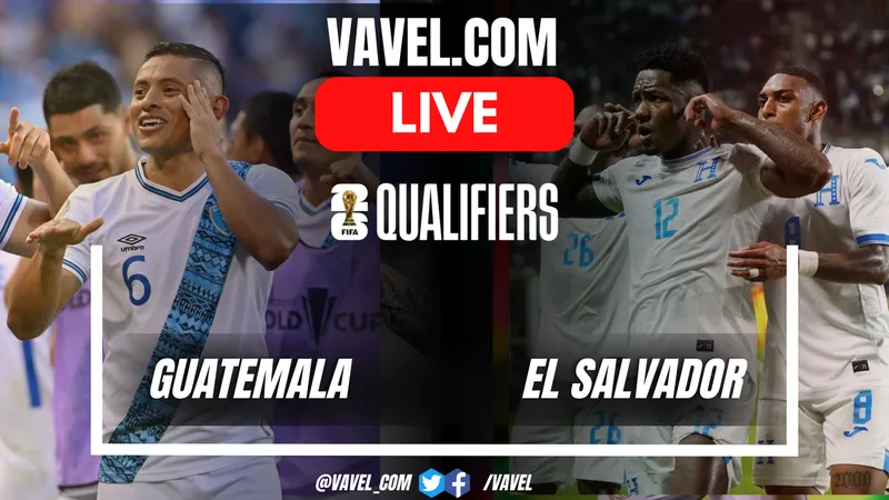 Cầu thủ El Salvador với chiếc áo xanh đang tranh chấp quả bóng với cầu thủ Guatemala trong…